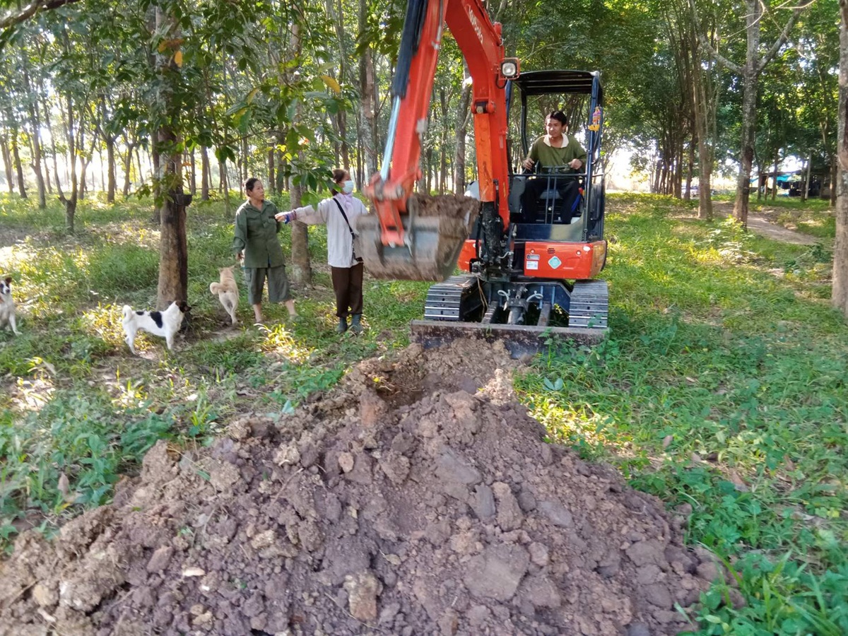 พื้นที่ให้บริการ&nbsp;รถแม็คโครให้เช่าเลย รถแบคโฮรับจ้างเลย รถขุดเล็กเลย Excavators for rent Loei.